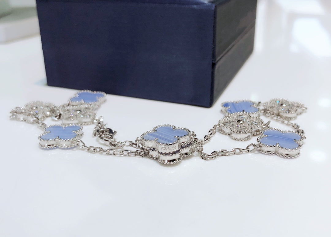 [Elowen Jewels]CLOVER 10 MOTIFS CHALCEDONY DIAMONDS SILVER NECKLACE