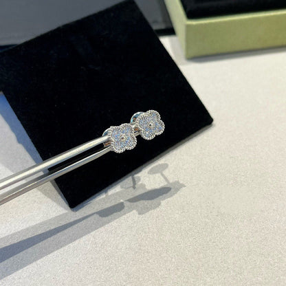 [Elowen Jewels]CLOVER MINI DIAMOND STUD EARRINGS
