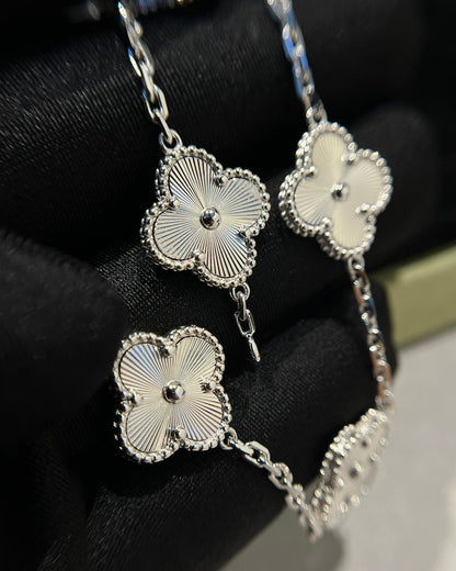 [Elowen Jewels] CLOVER 5 MOTIF LASER BRACELET COLLECTION