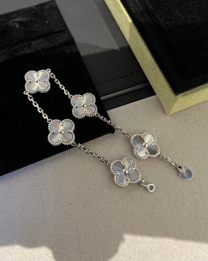 [Elowen Jewels] CLOVER 5 MOTIF LASER BRACELET COLLECTION