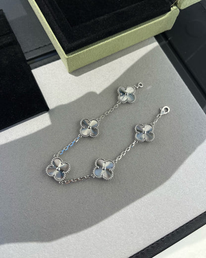 [Elowen Jewels] CLOVER 5 MOTIF LASER BRACELET COLLECTION